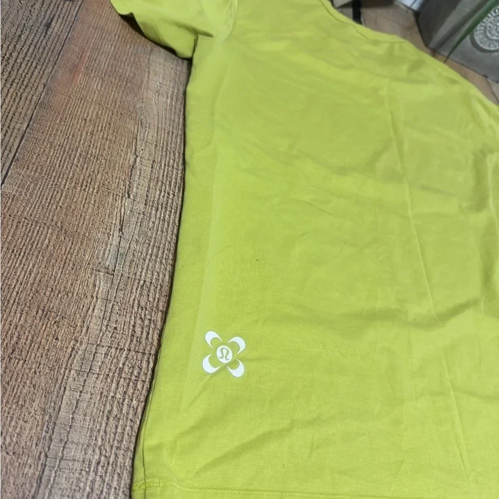 Lululemon seawheeze fundamental tee